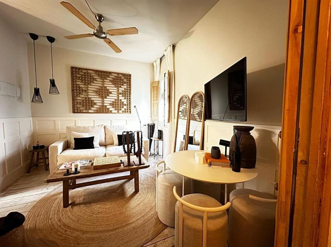 Boutique Embajadores Apartment Madrid Exterior photo